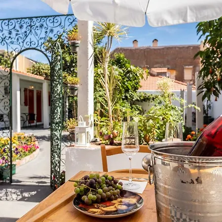 Appartement Lisbon Secret Garden 3 Sun Loungers *