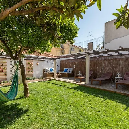 Lisbon Secret Garden 3 Sun Loungers * Lisboa